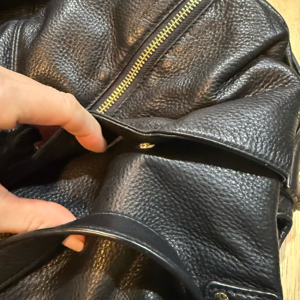 Michael Kors Portland Black Pebbled Leather Hobo Tote Shoulder Handbag Purse - Picture 8 of 11